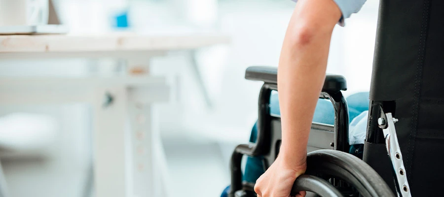 Incapacitat permanent parcial, total i absoluta. 